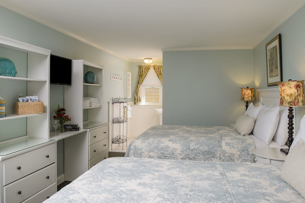 Madison Inn โอ๊คบลัฟส์ ภายนอก รูปภาพ